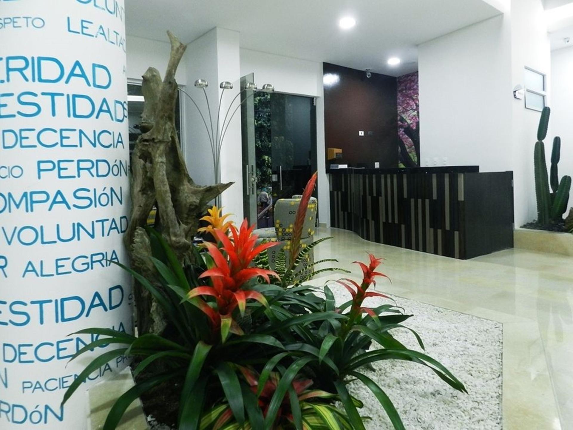 Hotel Bolivariana Plaza Медельїн Екстер'єр фото